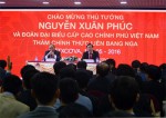 Thủ tướng Nguyễn Xuân Phúc gặp mặt cộng đồng người Việt tại Nga.