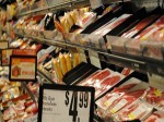 Mỹ: Có tới 80% các mẫu thịt bán ở siêu thị bị nhiễm "siêu khuẩn