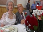 Chú rể 95 tuổi trúng sét ái tình với cô dâu 81 tuổi
