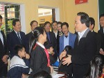 Khởi tố Hiệu trưởng dâm ô học sinh: Bộ trưởng Nhạ sao không thể đi Thanh Sơn?
