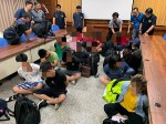 Đài Loan bắt nhóm 14 người Việt Nam vượt biên trái phép trên biển